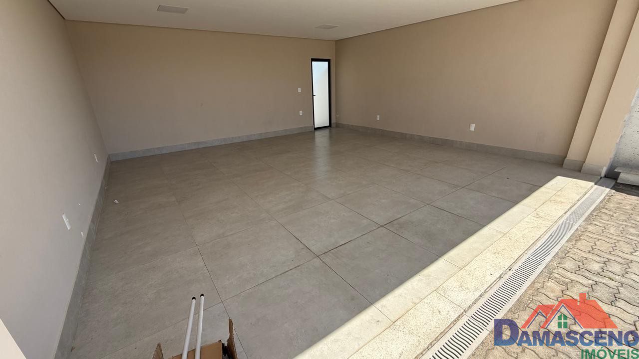 WhatsApp Image 2025-10-23 at 17.19.17 (3)