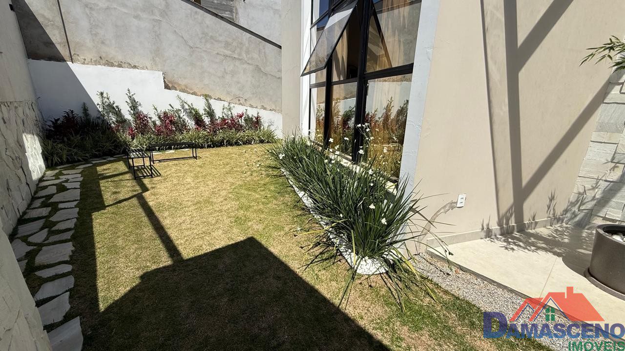 WhatsApp Image 2025-10-23 at 17.19.17 (5)