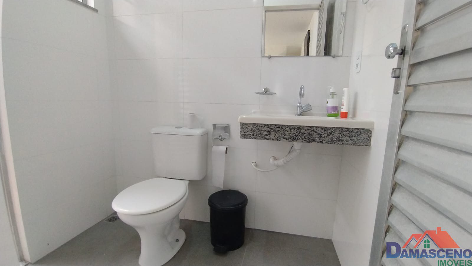 WhatsApp Image 2025-11-05 at 10.11.22 (2)