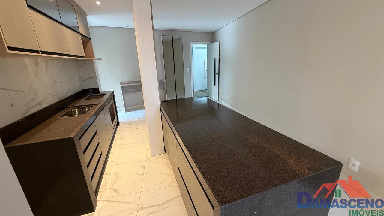 WhatsApp Image 2025-11-19 at 16.08.25