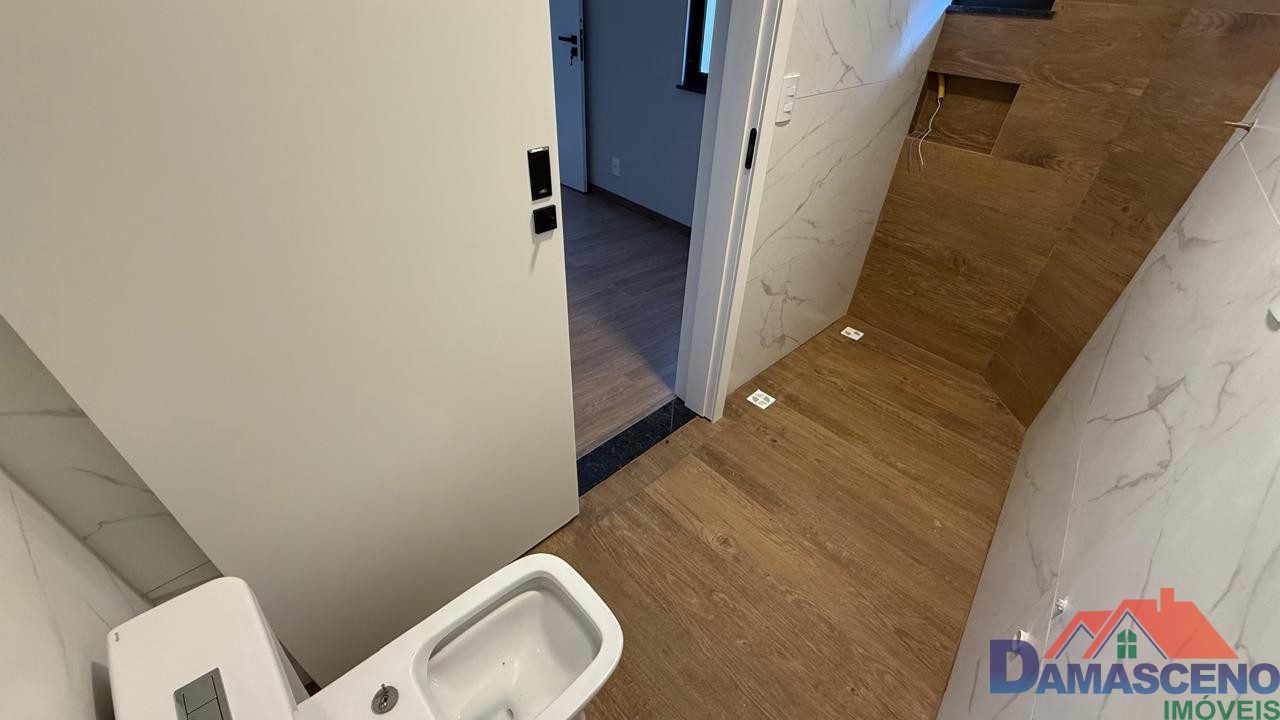 WhatsApp Image 2025-11-19 at 16.10.02 (5)