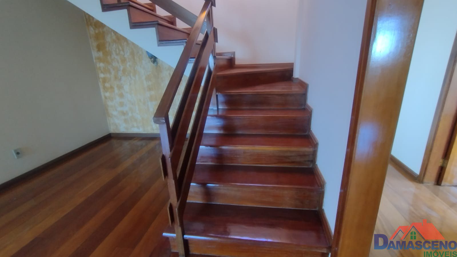 WhatsApp Image 2025-11-21 at 13.24.00