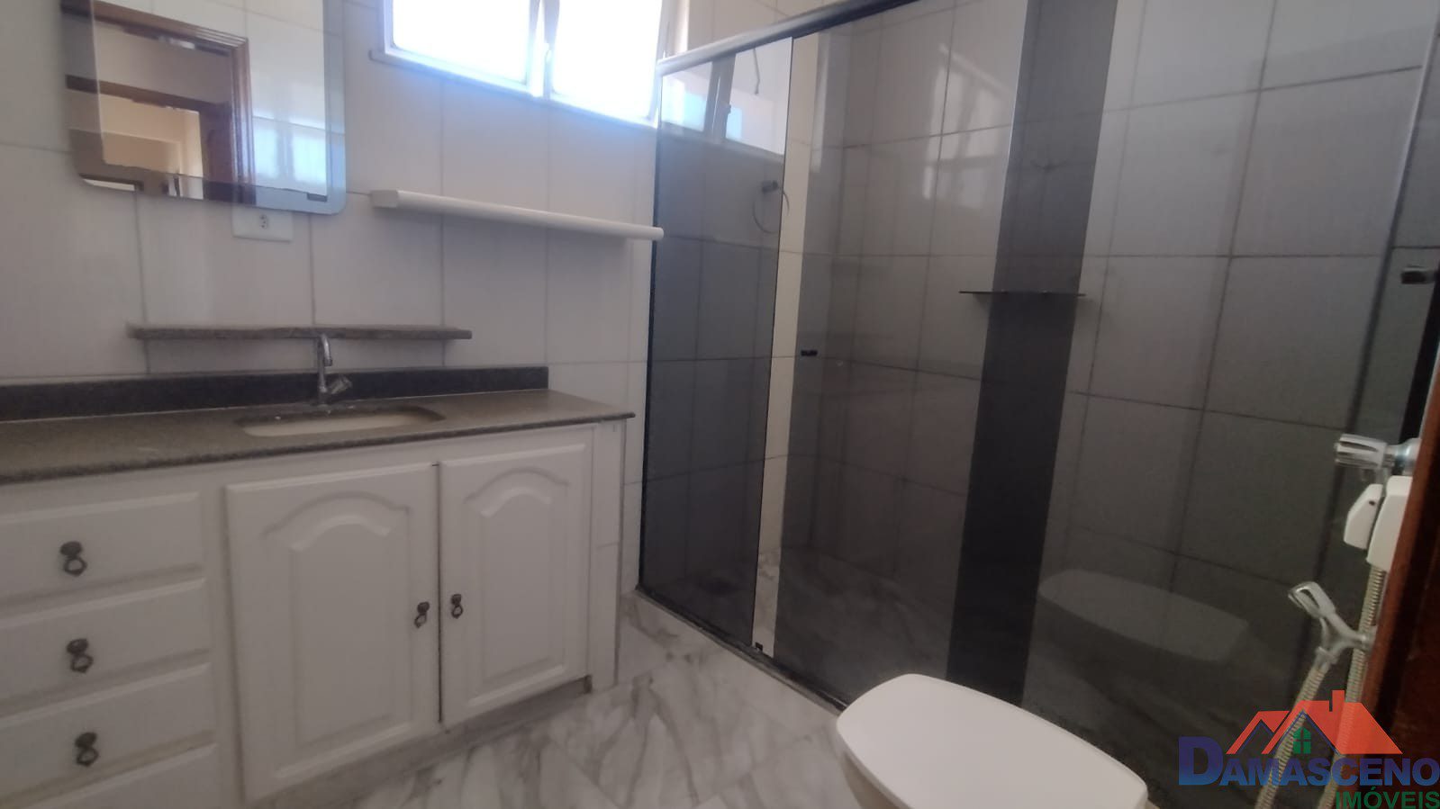 WhatsApp Image 2025-11-21 at 13.24.04 (1)