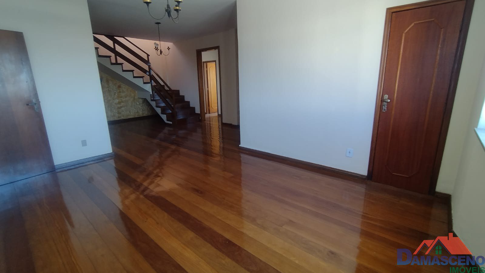 WhatsApp Image 2025-11-21 at 13.24.05 (5)