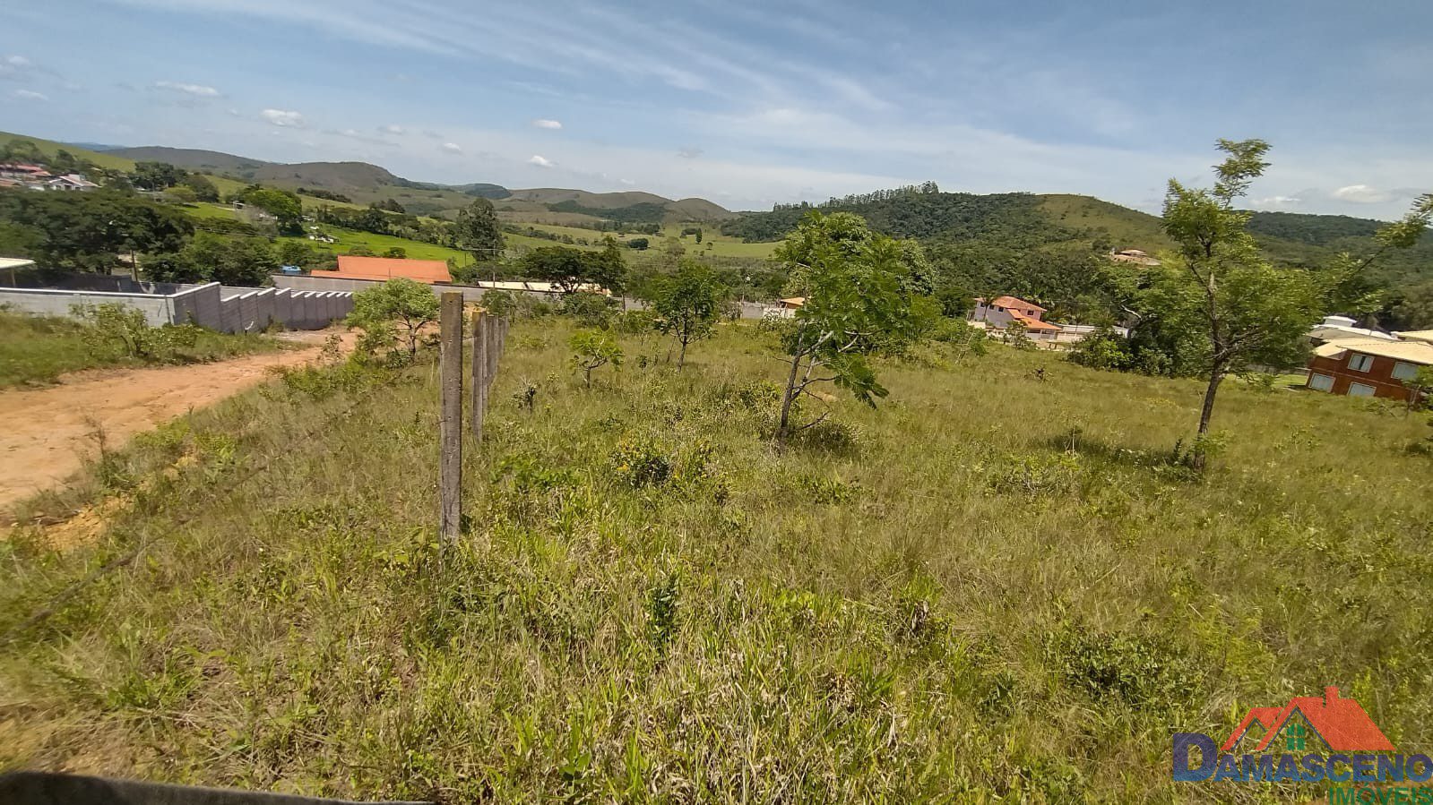 WhatsApp Image 2025-12-12 at 13.05.28 (2)