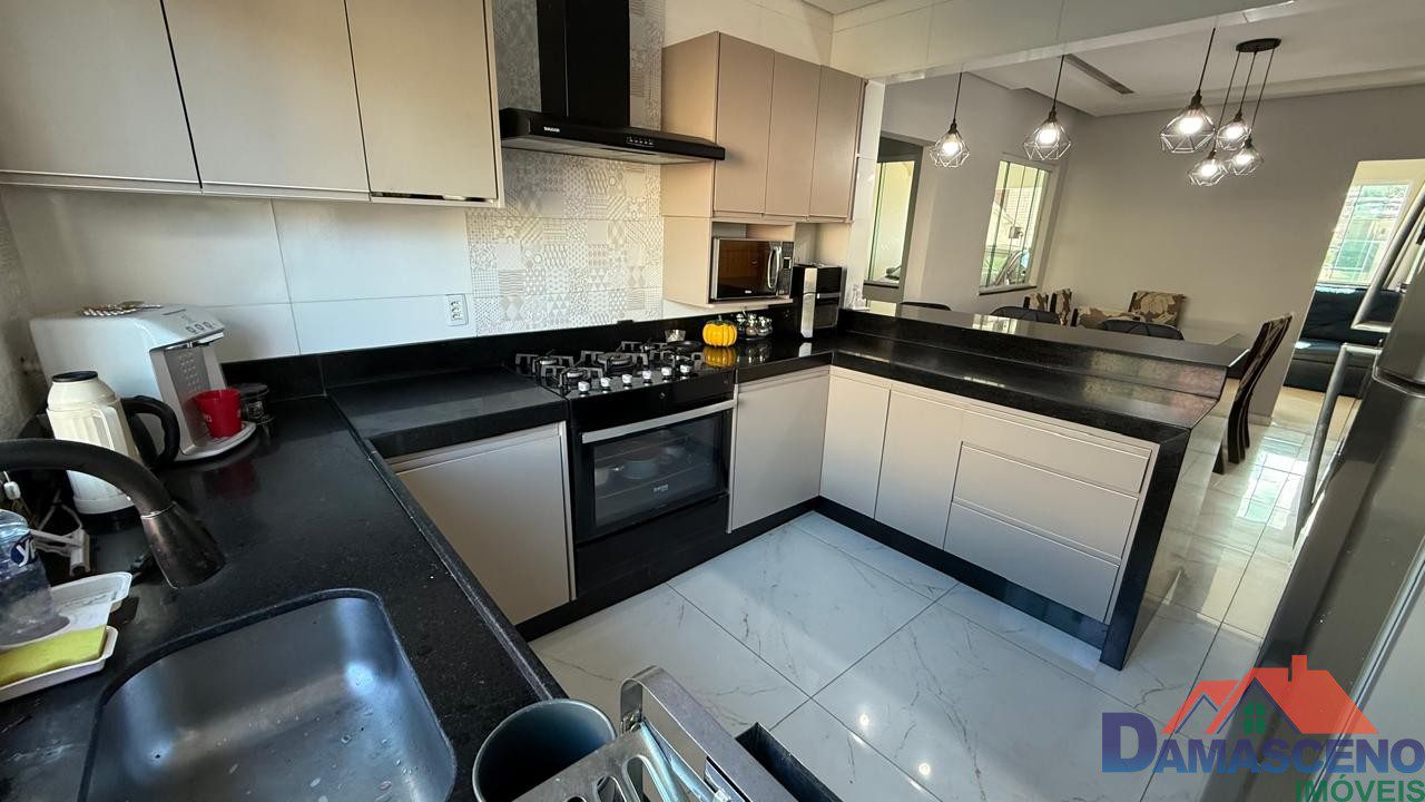 WhatsApp Image 2025-11-28 at 16.07.00 (2)