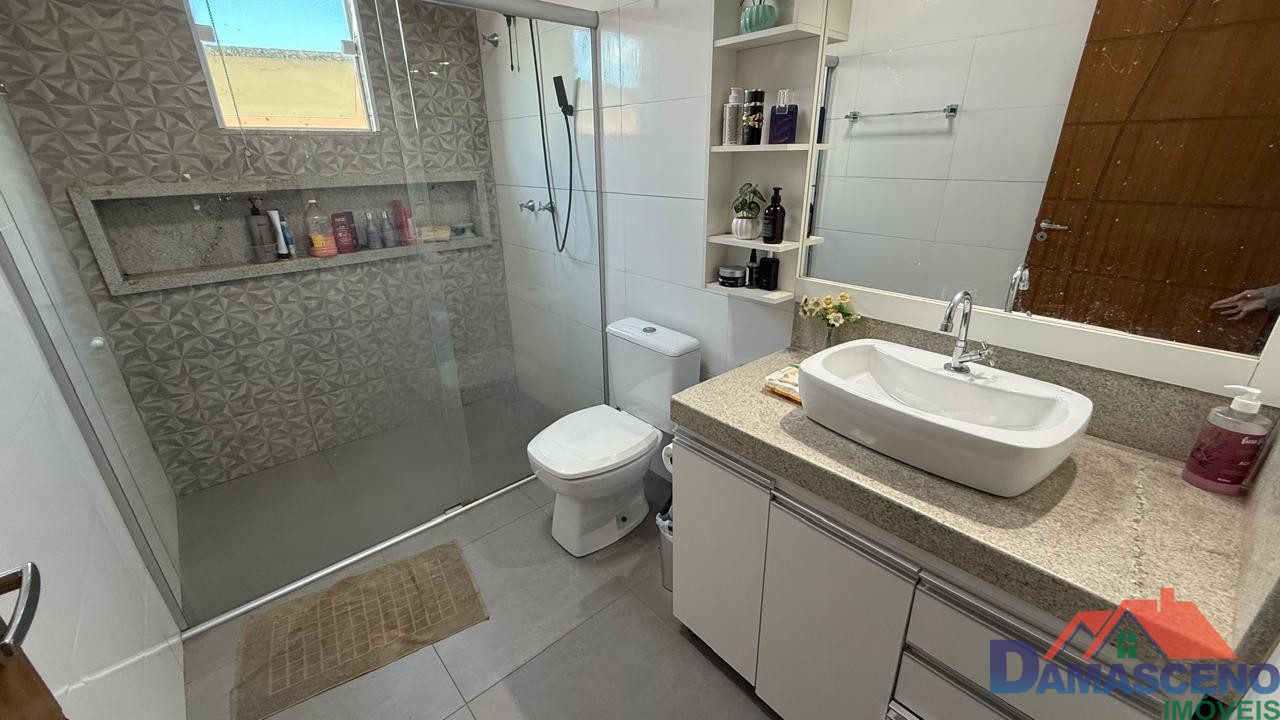 WhatsApp Image 2025-11-28 at 16.07.01 (2)