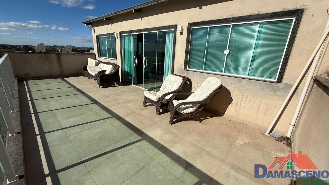 WhatsApp Image 2025-11-28 at 16.07.03