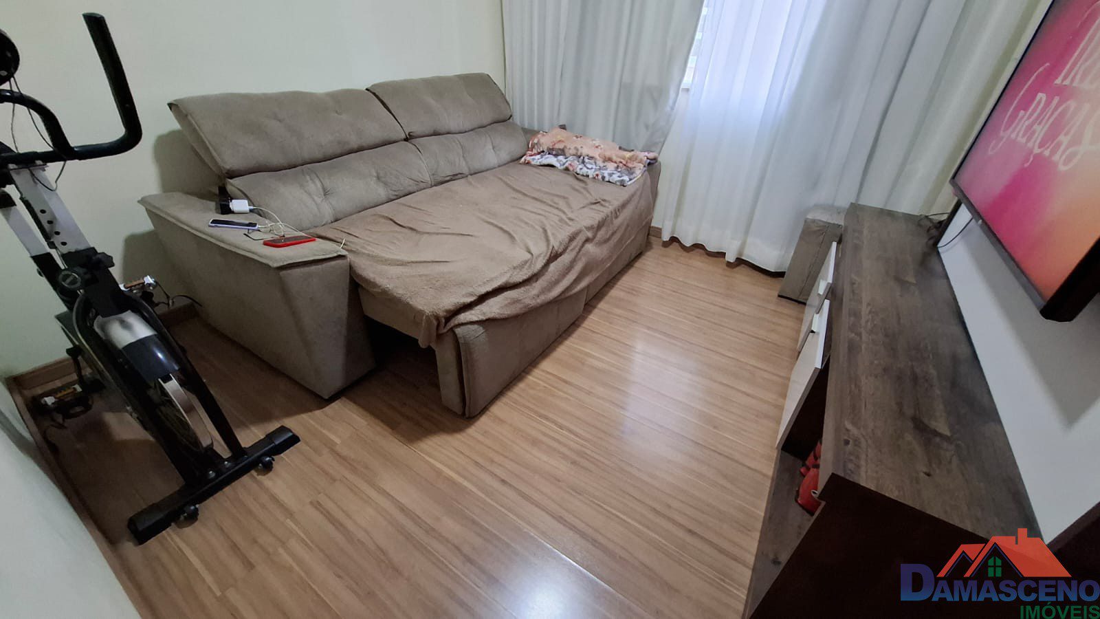 WhatsApp Image 2025-12-22 at 15.59.54 (1)